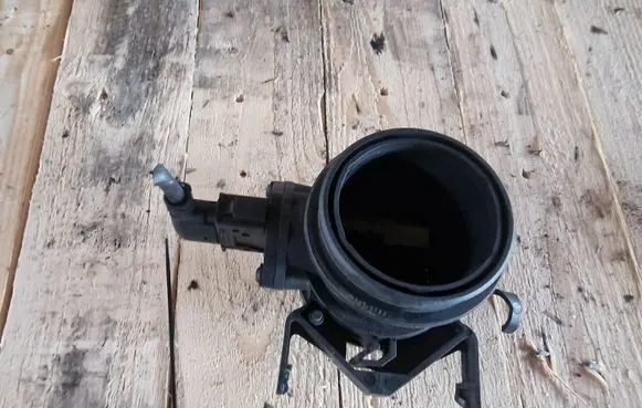 Mercedes-Benz E W211 Mass air flow meter