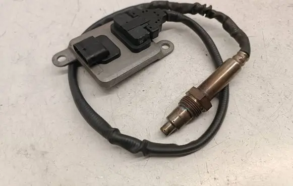 Mercedes-Benz Vito Viano W447 Lambda probe sensor A0009059703 0009059703 5WK96682E