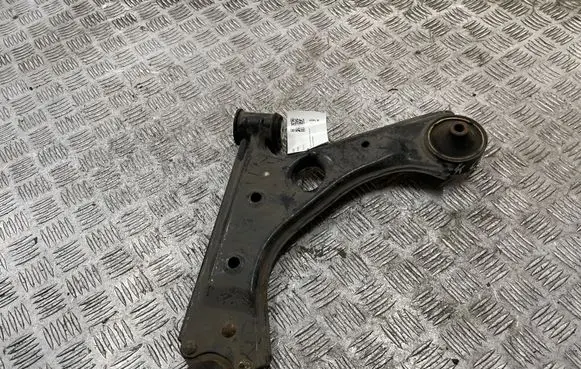 Opel Corsa E Front lower control arm/wishbone