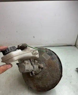 Citroen Berlingo Brake booster 2723243