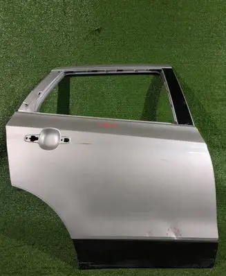 Suzuki SX4 S-Cross Rear door 