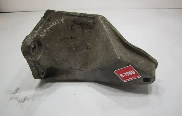 Audi Coupe Rear differential/diff mount bracket 893599132 AUS1S1A
