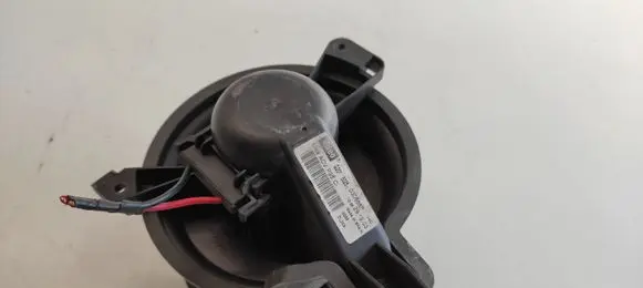 Peugeot Partner Heater fan/blower 030666P G2018325 0255