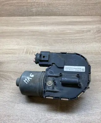 Skoda Octavia Mk2 (1Z) Wiper motor 1397220652 5K1955119