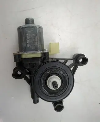 Audi A3 8Y Rear door window regulator motor 0130822713 E850202085