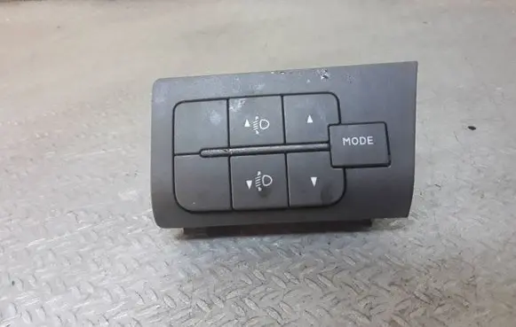 Peugeot Boxer Headlight level height control switch B569