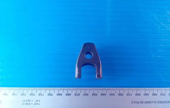 KIA Sorento Fuel Injector clamp holder