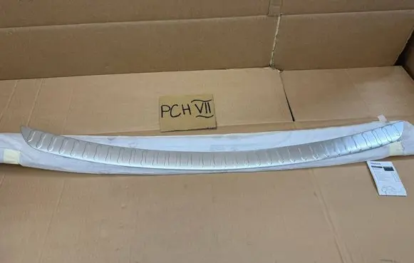 Nissan Juke I F15 Rear bumper trim bar molding KE9671K030