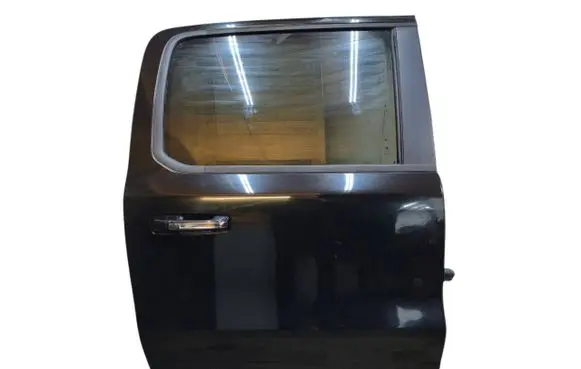 Ram 1500 Rear door