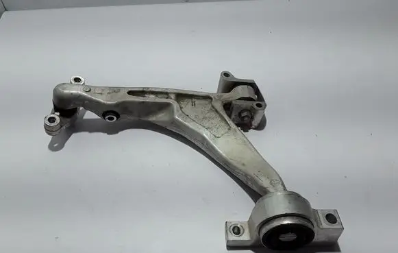 Front lower control arm/wishbone