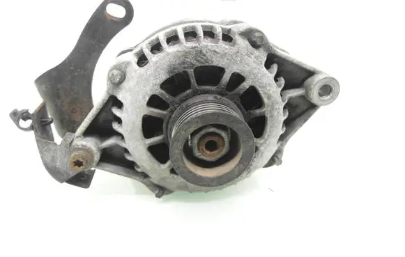 Opel Zafira A Generator/alternator A1001
