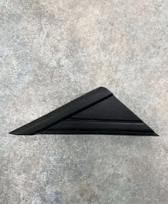 Seat Leon (5F) Front door glass trim molding 5F0853274K