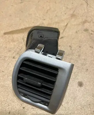 Skoda Roomster (5J) Dashboard side air vent grill/cover trim 5J0819702 2206670 C13S