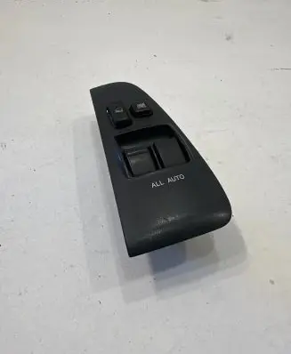 Toyota Avensis T250 Electric window control switch 54035146
