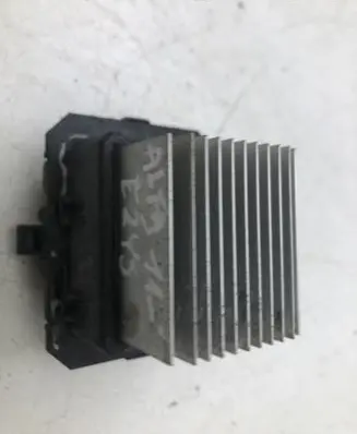 Alfa Romeo Giulietta Heater blower motor/fan resistor T1000034Z VLCL29WM11N