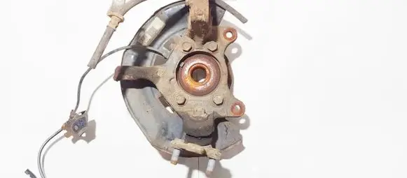 Toyota Avensis T270 Front wheel hub