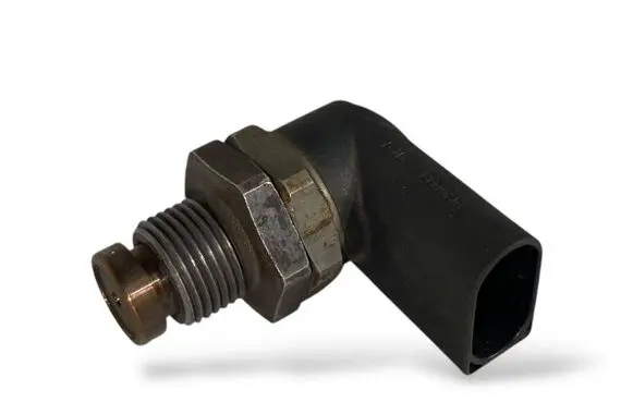 BMW X5 E53 Fuel pressure sensor 0281002497