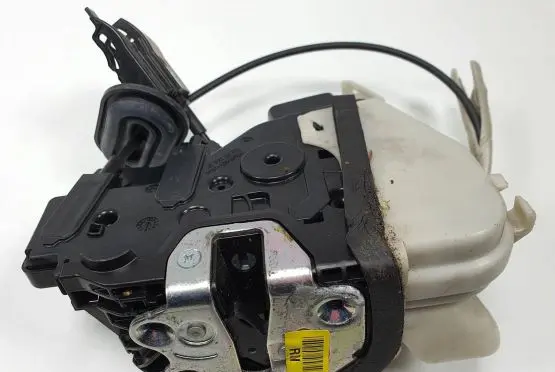 KIA Optima Front door lock 81320-D4110