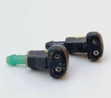 KIA Carnival Windshield washer spray nozzle 