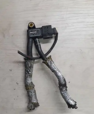 Mercedes-Benz E W212 Exhaust gas pressure sensor A6429050100 0281006279