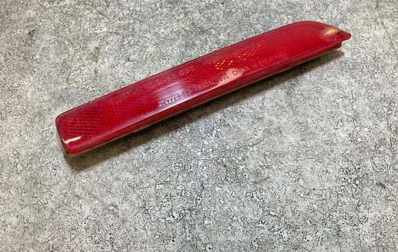 Nissan Leaf II (ZE1) Rear tail light reflector 9318501