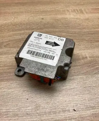 Opel Vectra B Airbag control unit/module 90569350 1923594