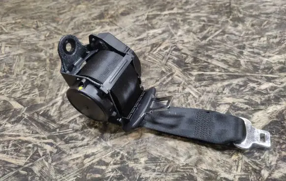 Jaguar XE Middle seatbelt (rear) 627984400B