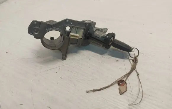 Opel Astra H Ignition lock 281726 D5467G211A