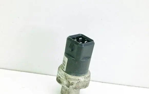 Air conditioning (A/C) pressure sensor