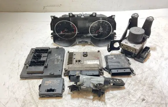 Volkswagen Crafter Engine control unit/module 04L907445C 28523414