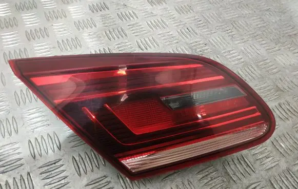 Volkswagen PASSAT CC Tailgate rear/tail lights 3C8945307T