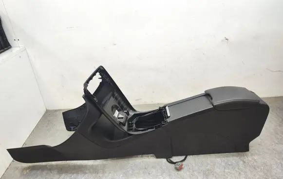 Volvo S60 Center console 08648778 BCK8B 30755596