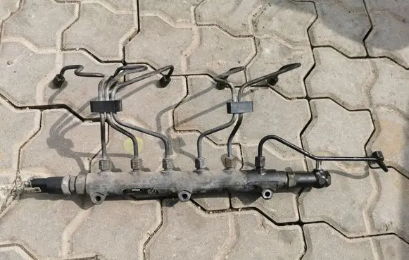 Volvo S80 Fuel main line pipe 8658252 000409L1 0445215010
