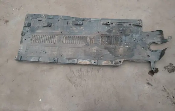 Seat Exeo (3R) Center/middle under tray cover 3R0825206C