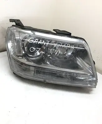 Suzuki Grand Vitara II Headlight/headlamp