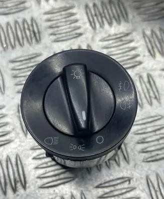Volkswagen Golf IV Light switch 1196100600