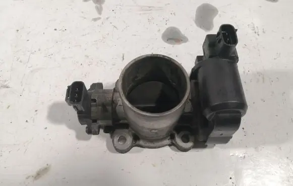 Toyota RAV 4 (XA30) Throttle valve 1923002010