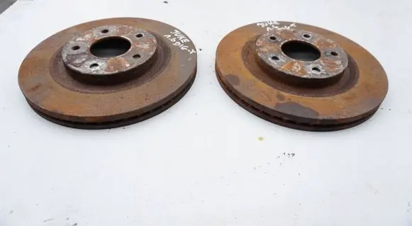 Nissan Juke I F15 Front brake disc TARCZE