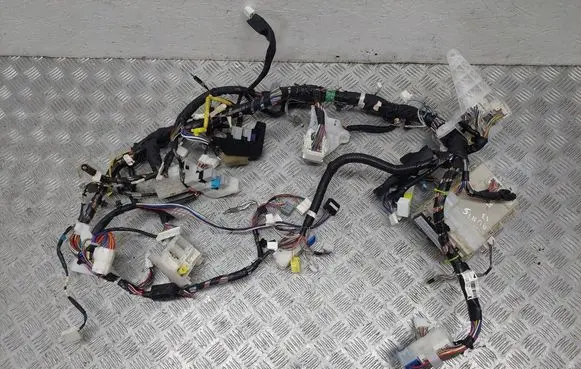 Toyota Auris 150 Other wiring loom 821410ZG40 8273002500 8273002140A