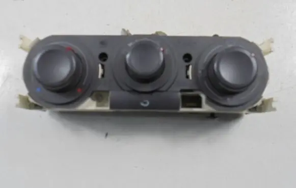 Seat Ibiza III (6L) Air conditioning/heating control unit 6L0819045