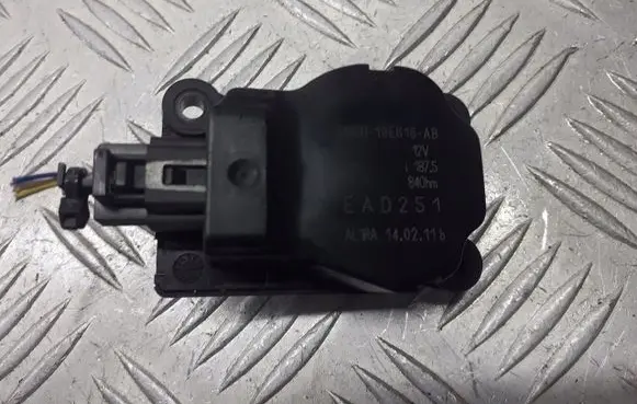 Ford Mondeo MK IV A/C air flow flap actuator/motor 