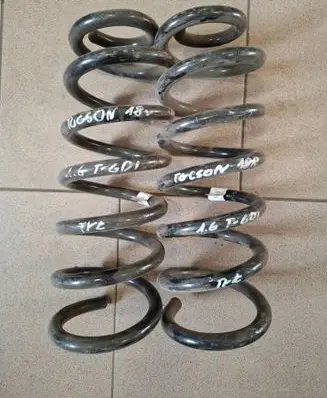 Hyundai Tucson TL Rear coil spring 