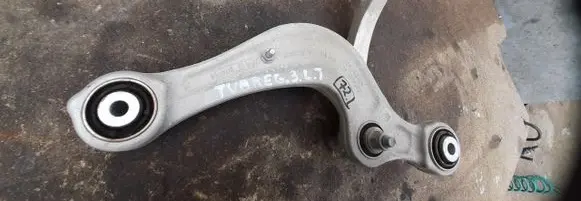 Rear control arm
