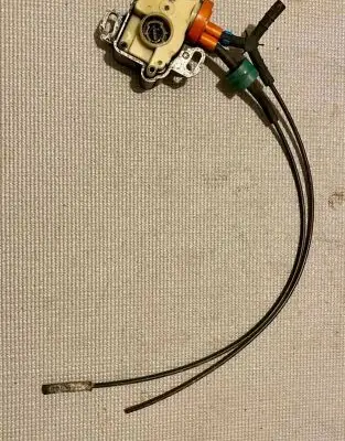 Mercedes-Benz E W123 Turbo solenoid valve 1233000133