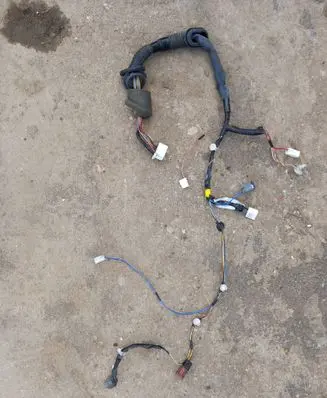 Subaru Legacy Front door wiring loom