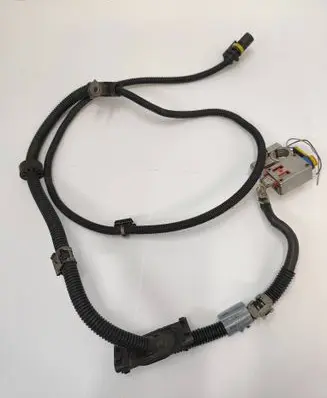 Mercedes-Benz E W212 Positive cable (battery) A2044402413