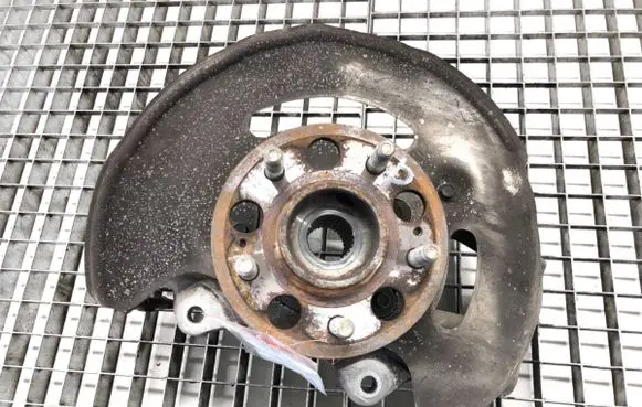 KIA Stinger Front wheel hub spindle knuckle