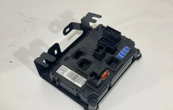 Peugeot Partner Comfort/convenience module 9665778380