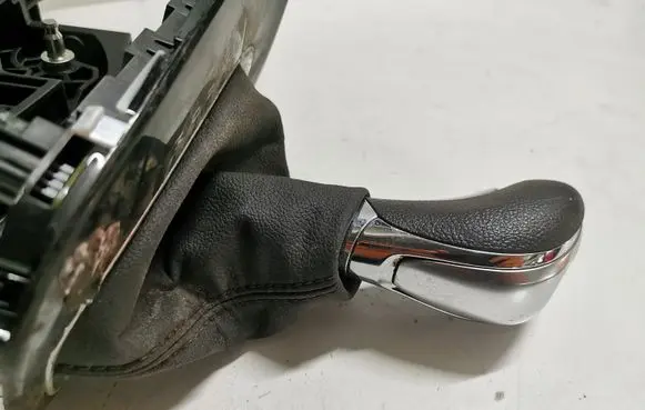 Buick Encore I Gear shifter/selector 42566286