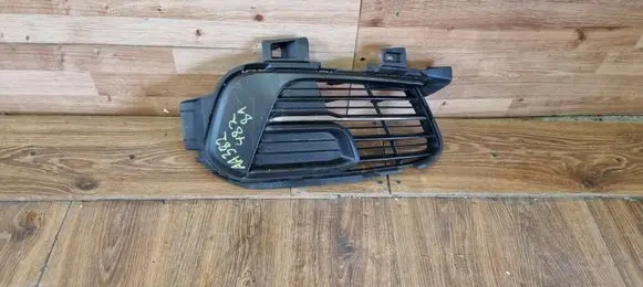 Peugeot 308 Front bumper lower grill AA38248281